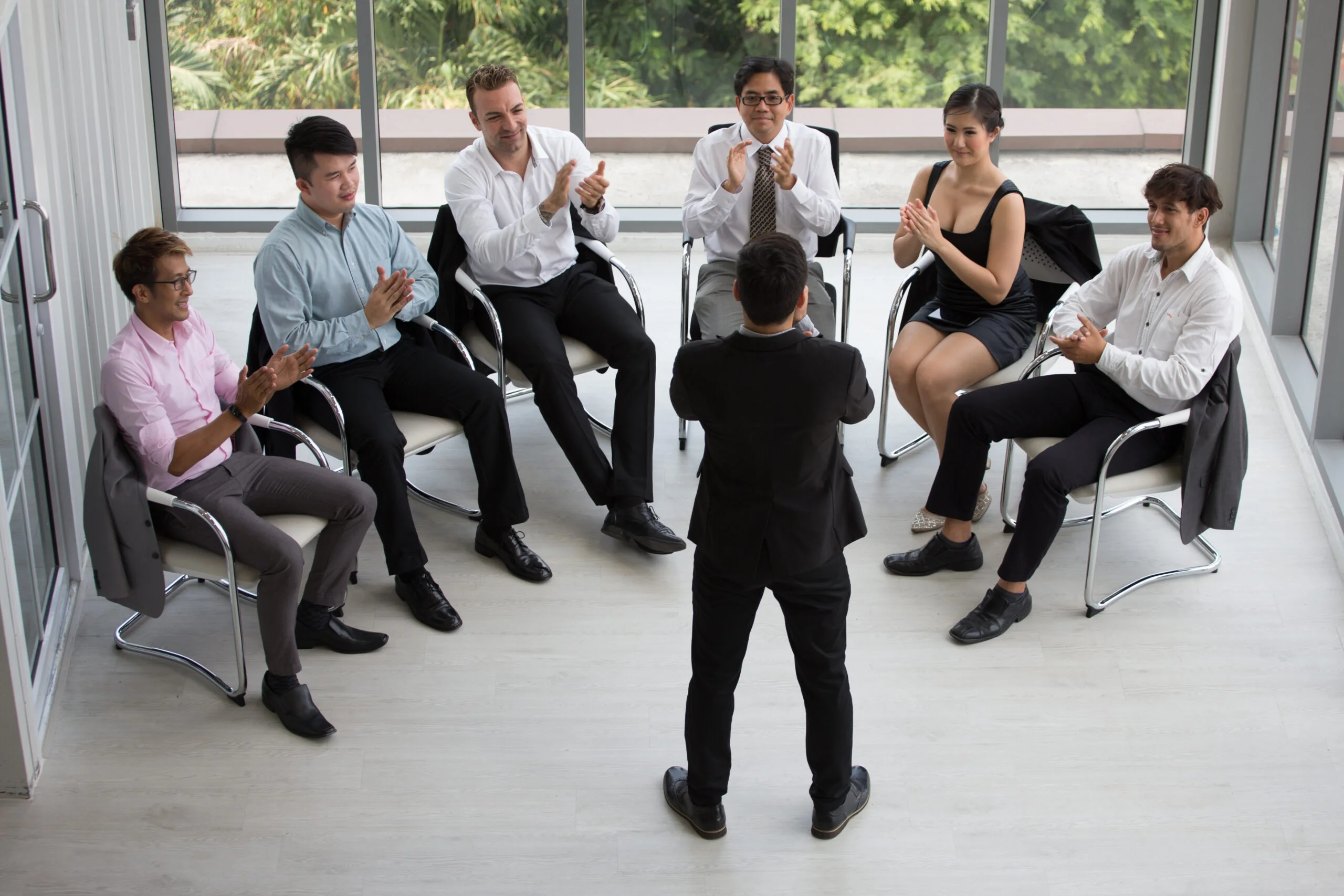 You are currently viewing Tips for Handling Group Discussions and Public Speaking with a Stammer